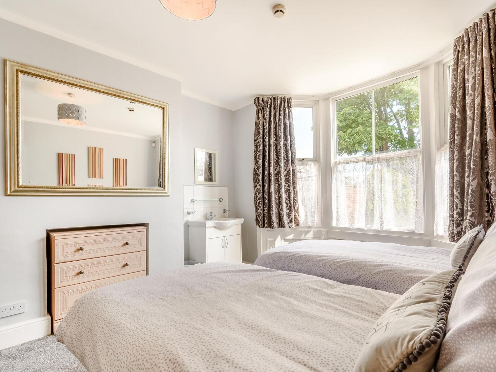 Queen Bs Bridlington Εξωτερικό φωτογραφία